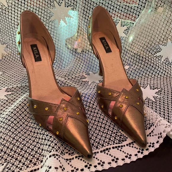 Gold/bronze leather stiletto heels - Picture 2 of 14